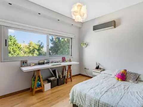 VENTA DE CASA 5 AMBIENTES EN SAINT MATTHEWS PILAR