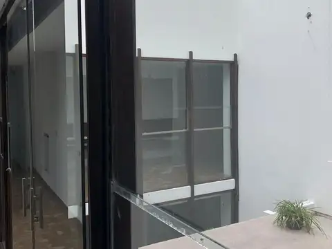 Casa 6 ambientes con 3 baños