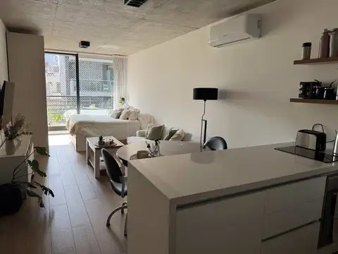 Departamento en Alquiler en Coghlan, $ 675.000