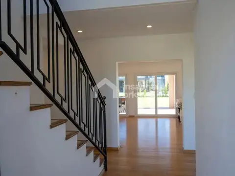 Casa Chalet  en Venta en Puertos, Escobar, G.B.A. Zona Norte