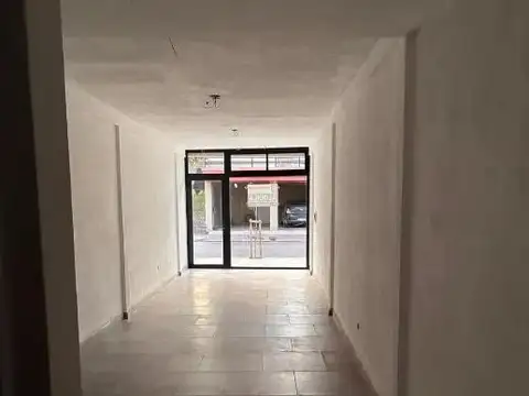 Local en Alquiler en Victoria, $ 350.000