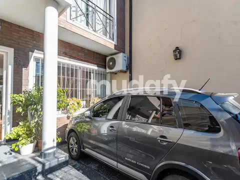 Casa en Venta en Flores, USD 370.000