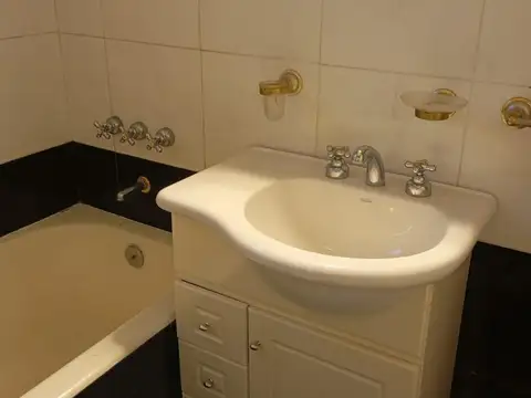 Casa en Venta en Villa Ballester, USD 170.000