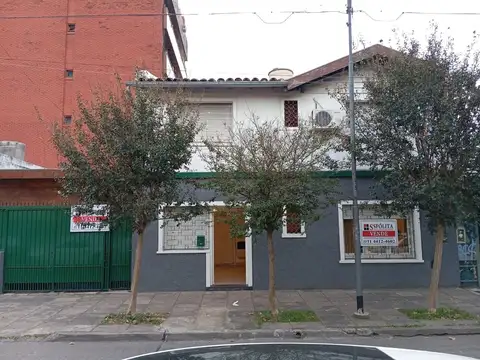 IMPONENTE CHALET 4 AMB C/COCHERA, QUINCHO Y PARRILLA