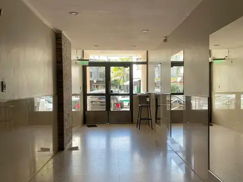 58 N°1109 E/ Diag. 74 y 18 - 1°J