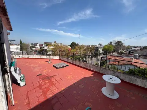 DEPARTAMENTO 2 AMBIENTES EN VENTA - CASTELAR SUR