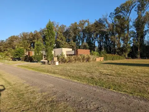 Terreno en Venta 50  mts Fondo