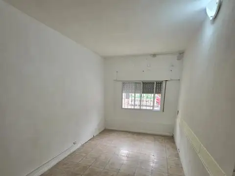 Departamento en Alquiler en Refinerías, $ 600.000