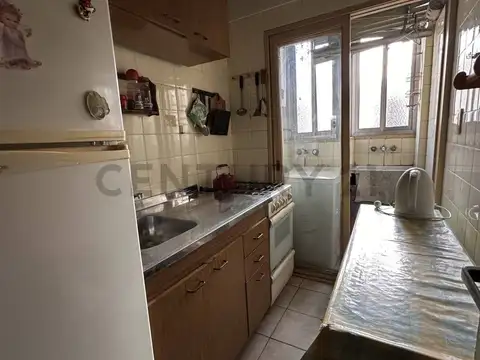 Mario Bravo 1200, Piso 3