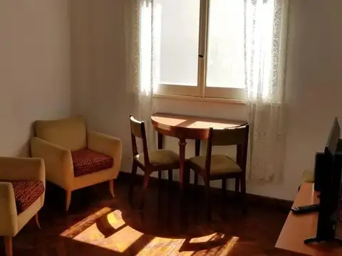 SAN MARTÍN SUITE – ENCANTO CLÁSICO EN EL CORAZÓN PORTEÑO