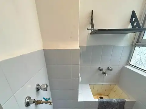 Departamento en Venta en Flores, USD 180.000