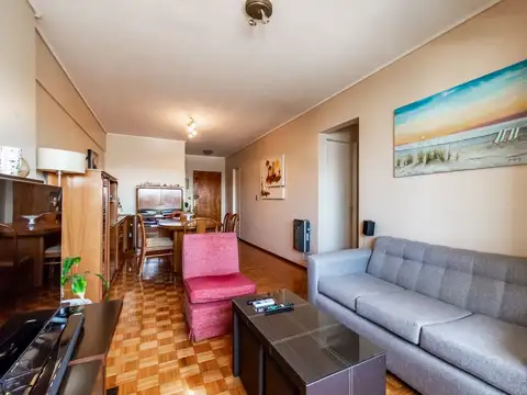 Departamento 4 ambientes con 2 baños