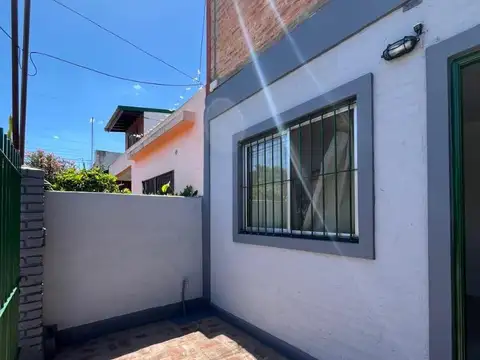 Fleming 2600, Piso PB