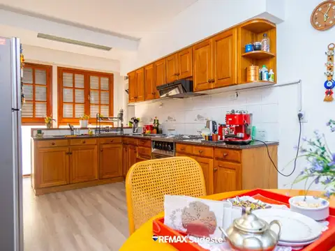 Departamento 4 ambientes con 2 baños