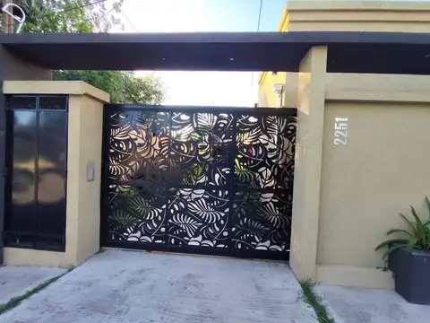 Gervasio Posadas 2200, Piso PB