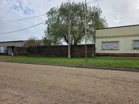 Casa 2 ambientes con 1 baño