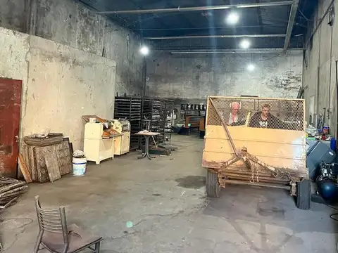Local en Venta 40 años