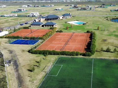 Terreno en Venta en Funes, USD 130.000
