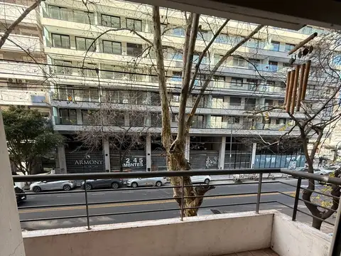 Departamento en venta en Villa Urquiza  2 ambientes al frente con balcón, cocina americana, laundry, gym.-