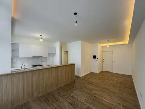 Departamento de 3 dormitorios en PB con jardín y parrillero