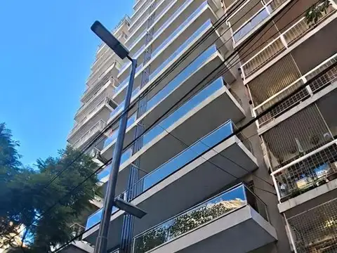 Avenida Regimiento De Patricios 100