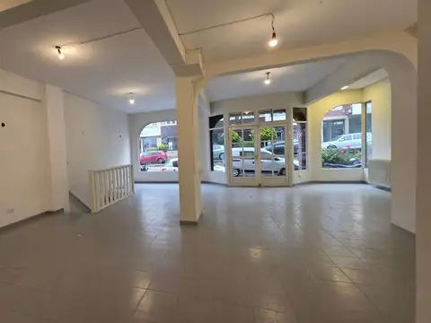 Local sobre calle Mitre, Bariloche