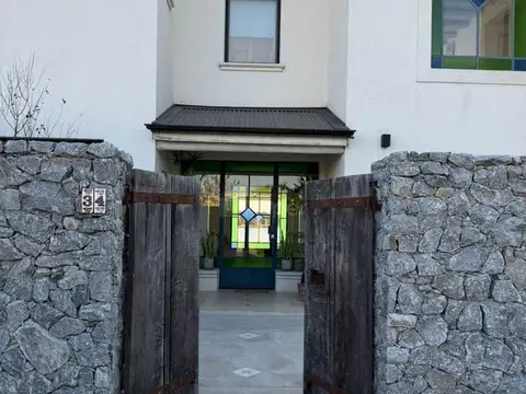 Casa en Alquiler de 3 dormitorios