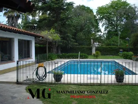 Casa Quita en venta, 7 ambientes - El Trébol