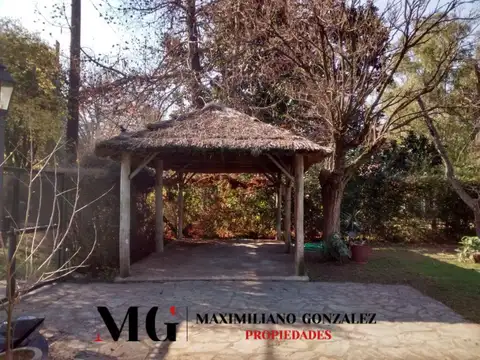 Casa Quinta en venta, 7 ambientes - El Trébol