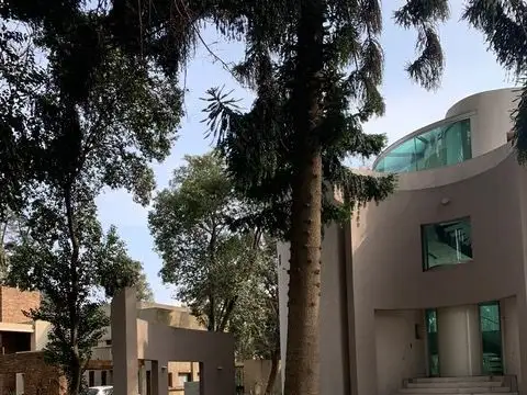 Del Facon 1000, Piso Unidad Fun