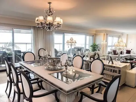 Departamento en Venta de 4 dormitorios