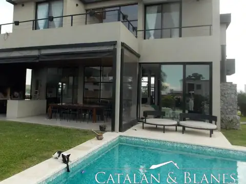 Sargento Cabral 5600