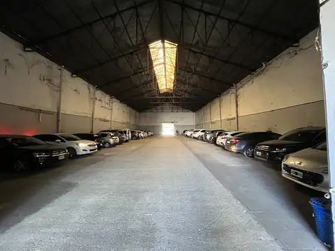 GALPON, COCHERAS Y LOCALES.