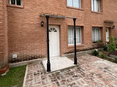 Duplex en venta 3 ambientes Pilar