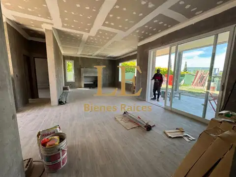 Casa en Venta en El Canton, USD 390.000