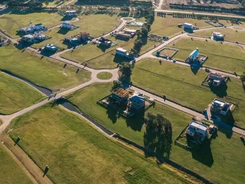 Casonas del Haras LOTE 38 CAÑADA