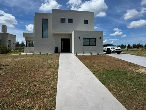 Casa en Venta en El Naudir, USD 350.000