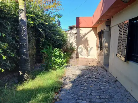 Zeballos 700, Piso 0