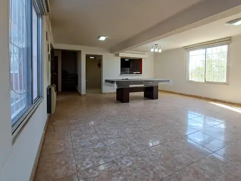 Alquiler Galpón 300m² con Oficina   Casa 3 Dormitorios| Chocón al 1700  Neuquén Capital