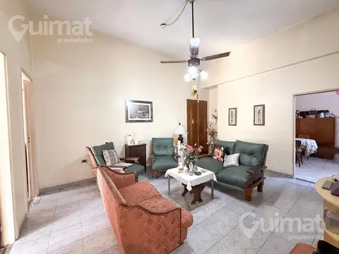 Depto Tipo Casa en Venta de 5 ambientes