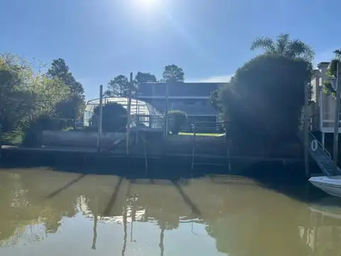 Venta de Casa en Boat Center, Tigre