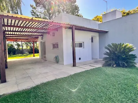 Casa en Alquiler de 3 dormitorios