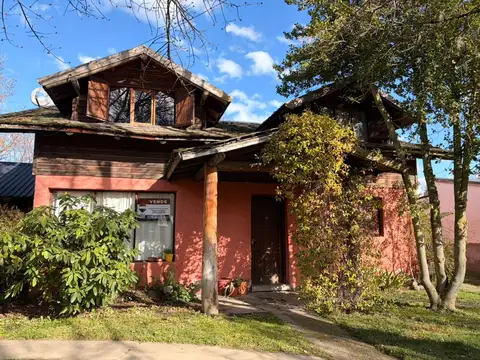 Viví la patagonia amplia casa familiar el hoyo