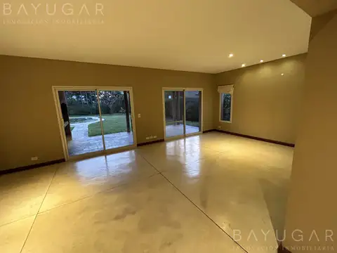 Casa en Venta de 5 dormitorios