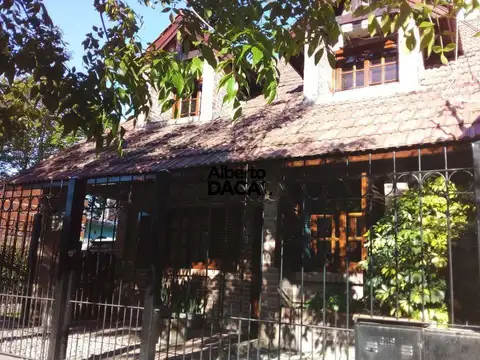 Casa en Venta en Villa Elisa, USD 135.000