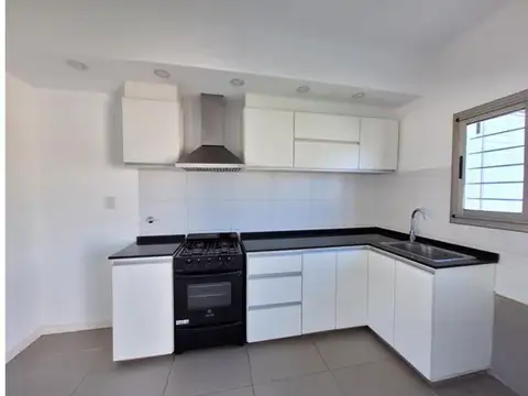 Departamento 3 ambientes con 2 baños