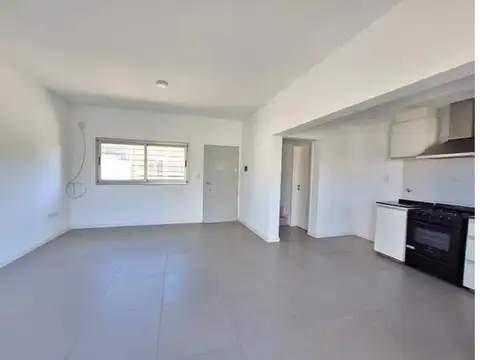 Departamento en Alquiler en Campana, $ 800.000