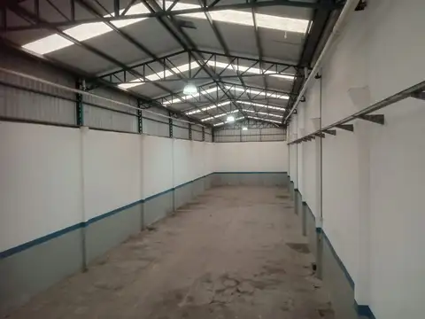 Galpon en Venta en Loma Hermosa, USD 280.000