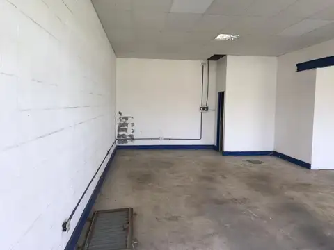 Local en Venta Via Púb.