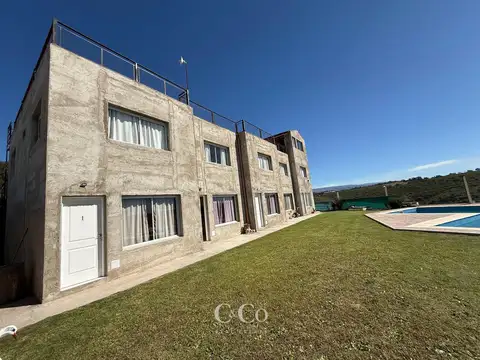 Venta Complejo Turístico 5 Duplex (30 Plazas) Y 850M² Terreno En Vistas Del Lago - Villa Carlos Paz